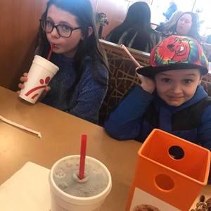 Meet your Posher, Sierra